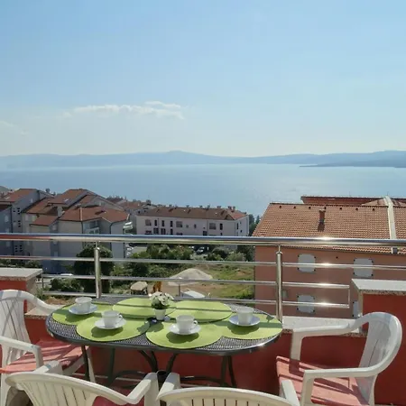 Apartment The Quiet Balcony In